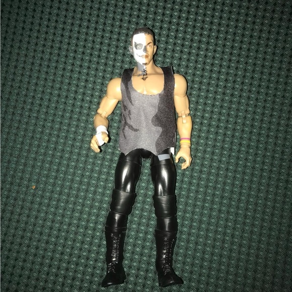 AEW rare/chase 1/3000 Ricky starks loosie!! - Picture 2 of 3